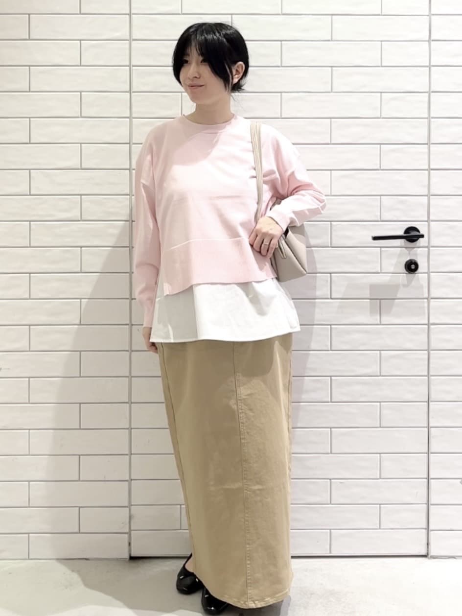 しおりさんの「OPAQUE.CLIP｜《ツインセット》ワイドニット&times;裾フレアタンクトップ【洗濯機OK】」を使ったコーディネート