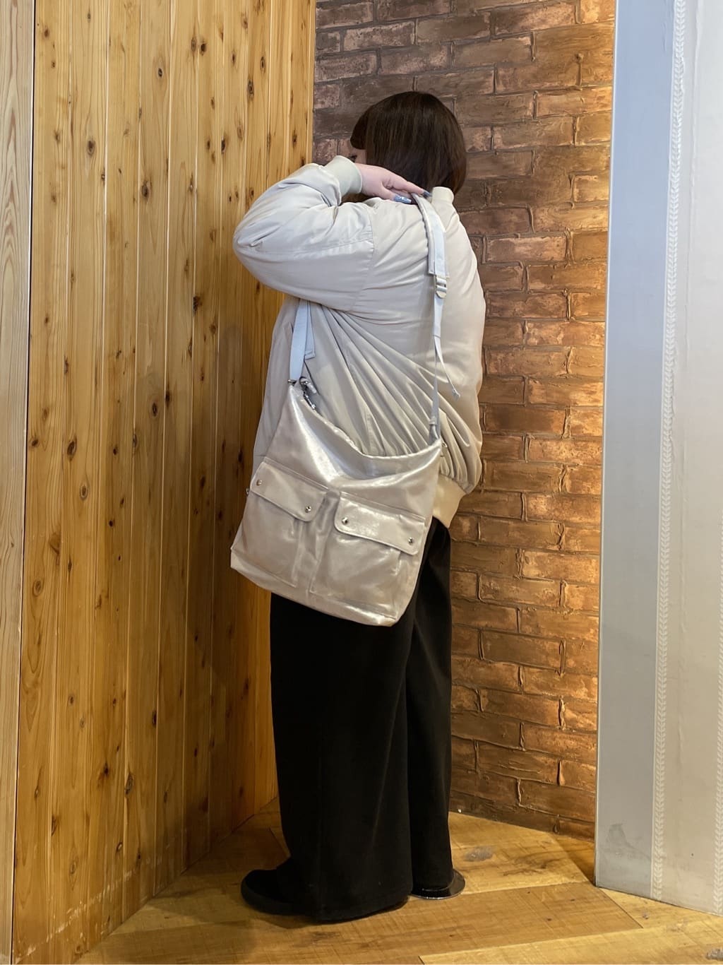 Risaさんの「SHOO･LA･RUE｜【S-LL】大人も取り入れやすい BIGシルエット MA－1ブルゾン」を使ったコーディネート