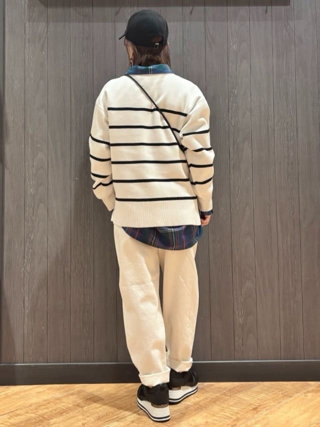 meiさんの「SHOO･LA･RUE｜【洗濯機可/S-LL】程よい抜け感 大人のチェックシャツ」を使ったコーディネート