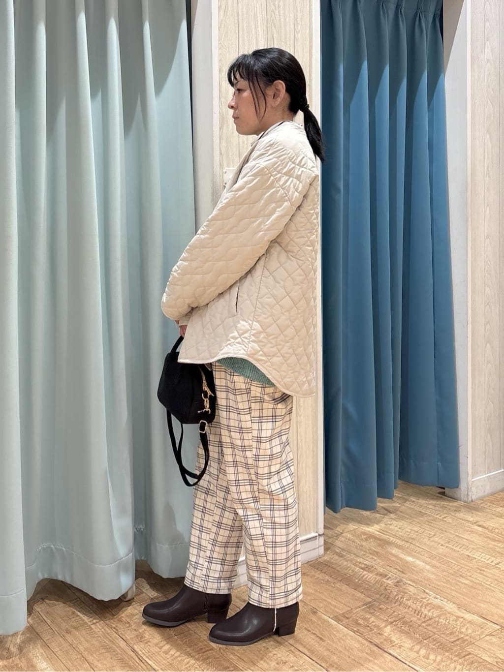 わかさんの「SHOO･LA･RUE｜【洗濯機可】お気に入りカラーを身にまとって　ふんわりゆるニット」を使ったコーディネート