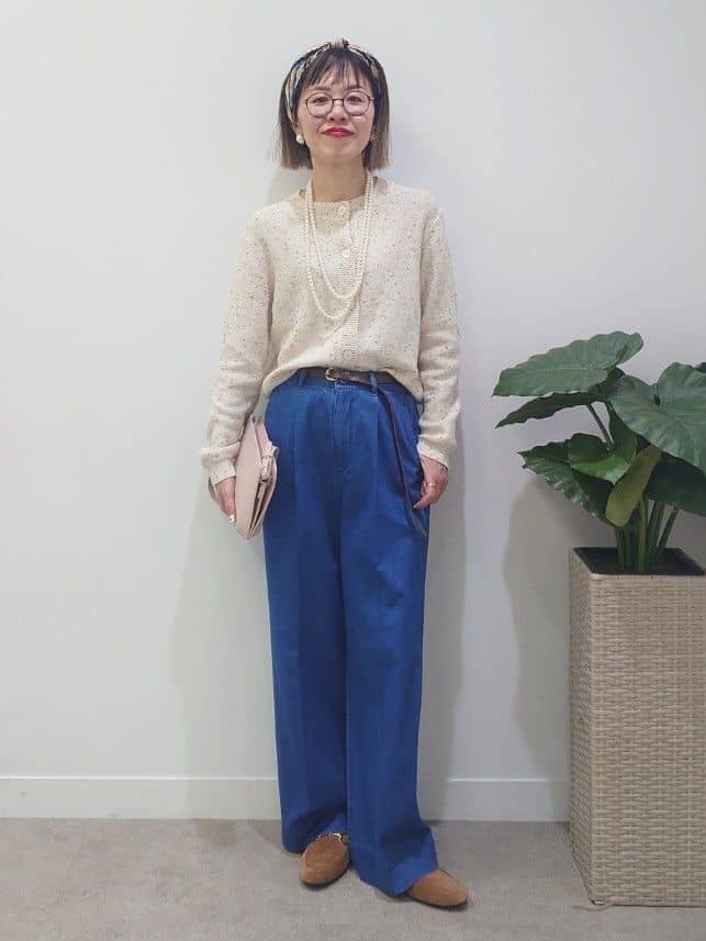 MUTSUKOさんの「UNTITLED｜◆【洗える/すっきり丈】ラメノット ニットカーディガン」を使ったコーディネート