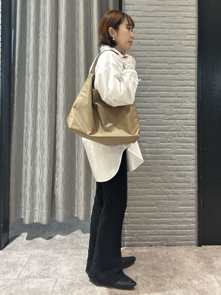 ga_riさんの「THE SHOP TK｜ゆったりシルエットで体型カバー ロングシャツ」を使ったコーディネート
