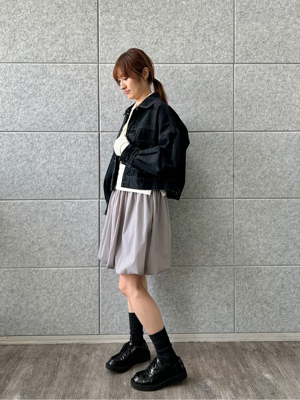harunaさんの「CODE A｜balloon easy skirt」を使ったコーディネート