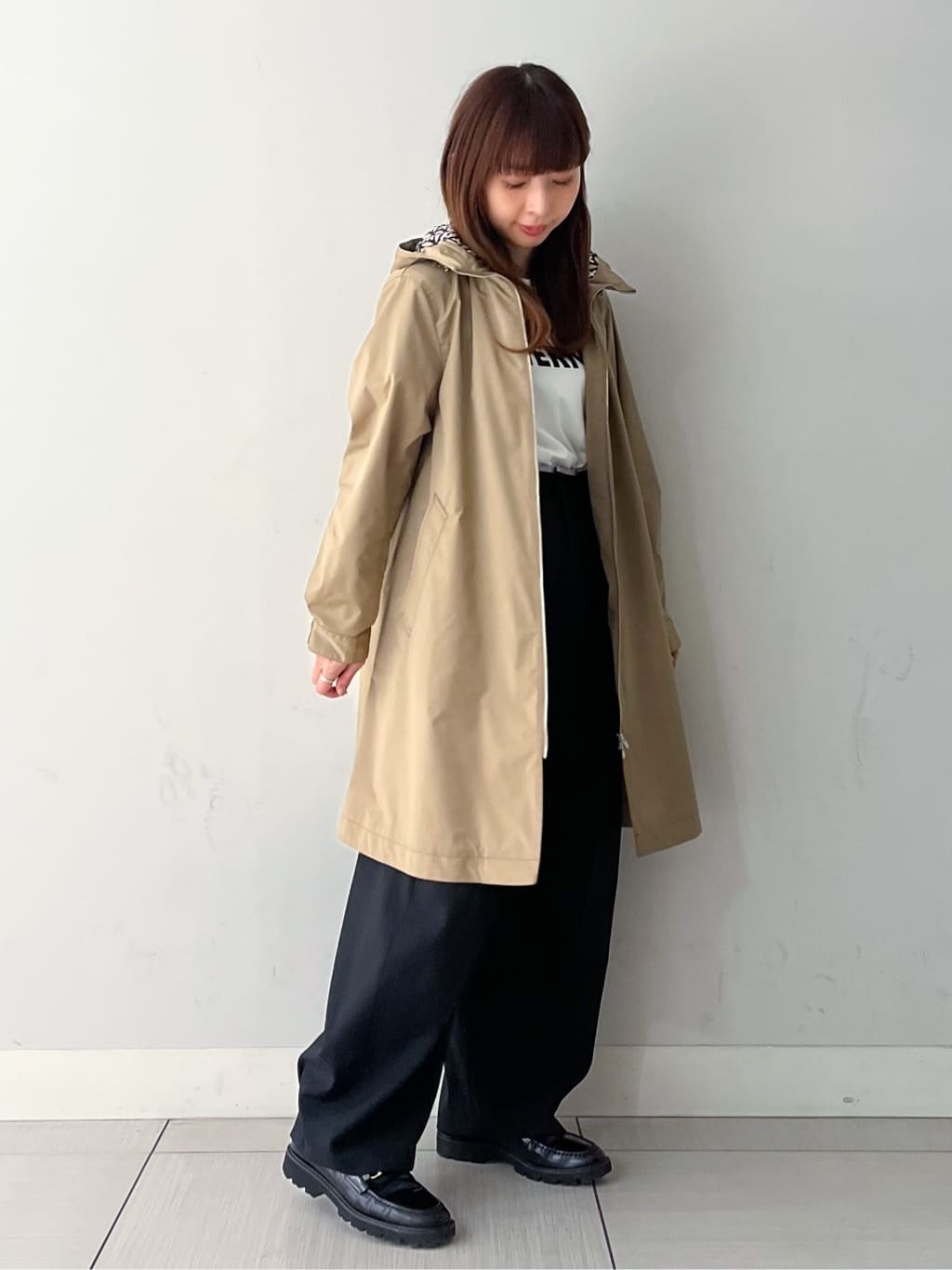 じゅんさんの「DRESSTERIOR｜【ウォッシャブル/撥水素材】撥水フーテッドツイルコート」を使ったコーディネート