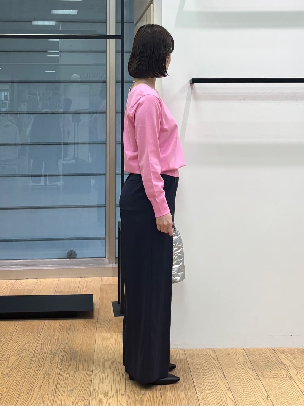 asamiさんの「INDIVI｜【洗える／アンサンブル可能】シンプルデザインニット」を使ったコーディネート