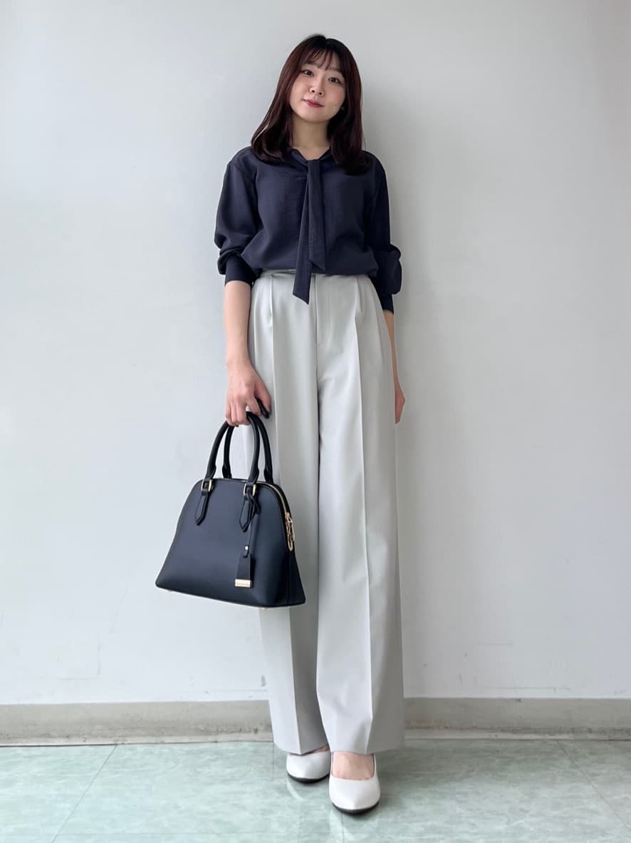 KAHOさんの「UNTITLED｜【洗える/ワイド】ベーシックツータックパンツ」を使ったコーディネート