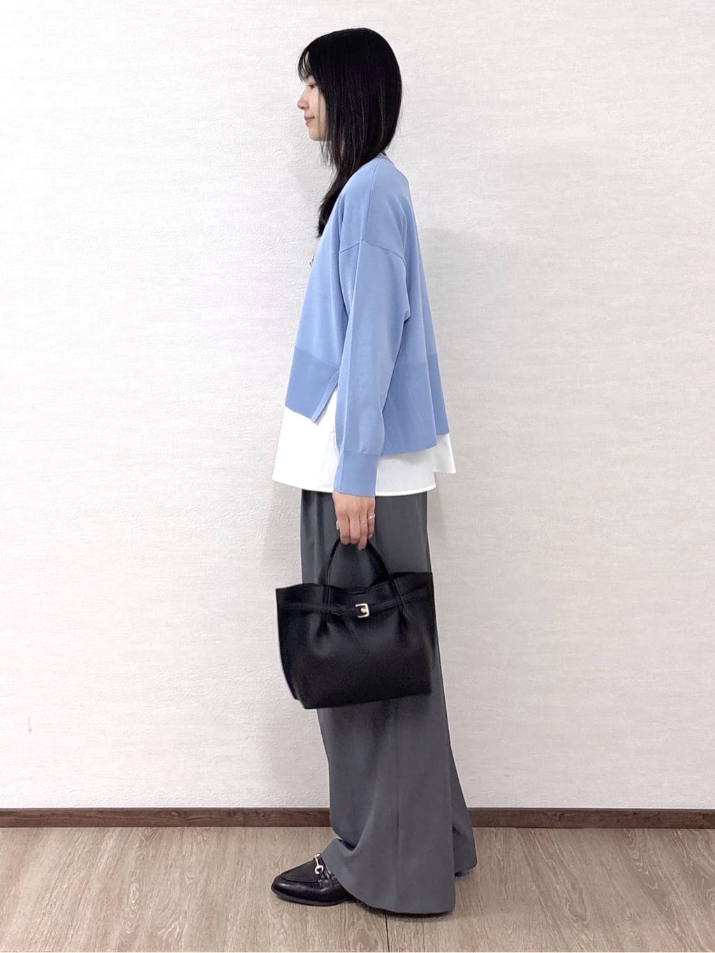 sachikoさんの「OPAQUE.CLIP｜《ツインセット》ワイドニット&times;裾フレアタンクトップ【洗濯機OK】」を使ったコーディネート
