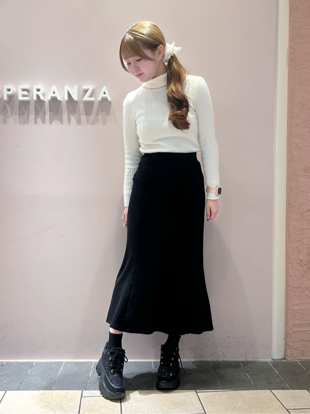 ゆうりさんの「ESPERANZA｜きゅんフィットインソールスニーカー」を使ったコーディネート