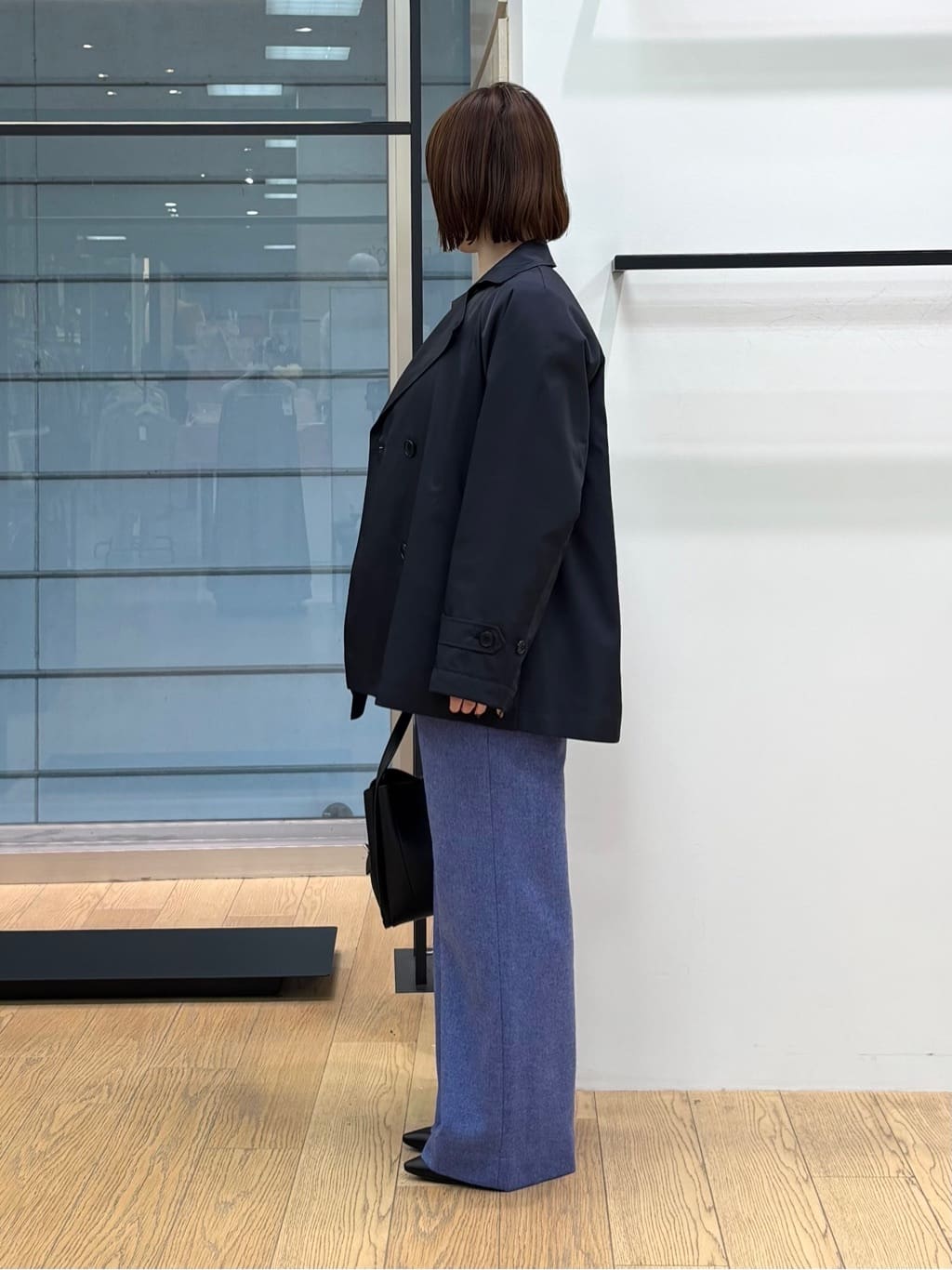 asamiさんの「INDIVI｜【褒められパンツ／ウール混】ウォームウール ワイドパンツ」を使ったコーディネート
