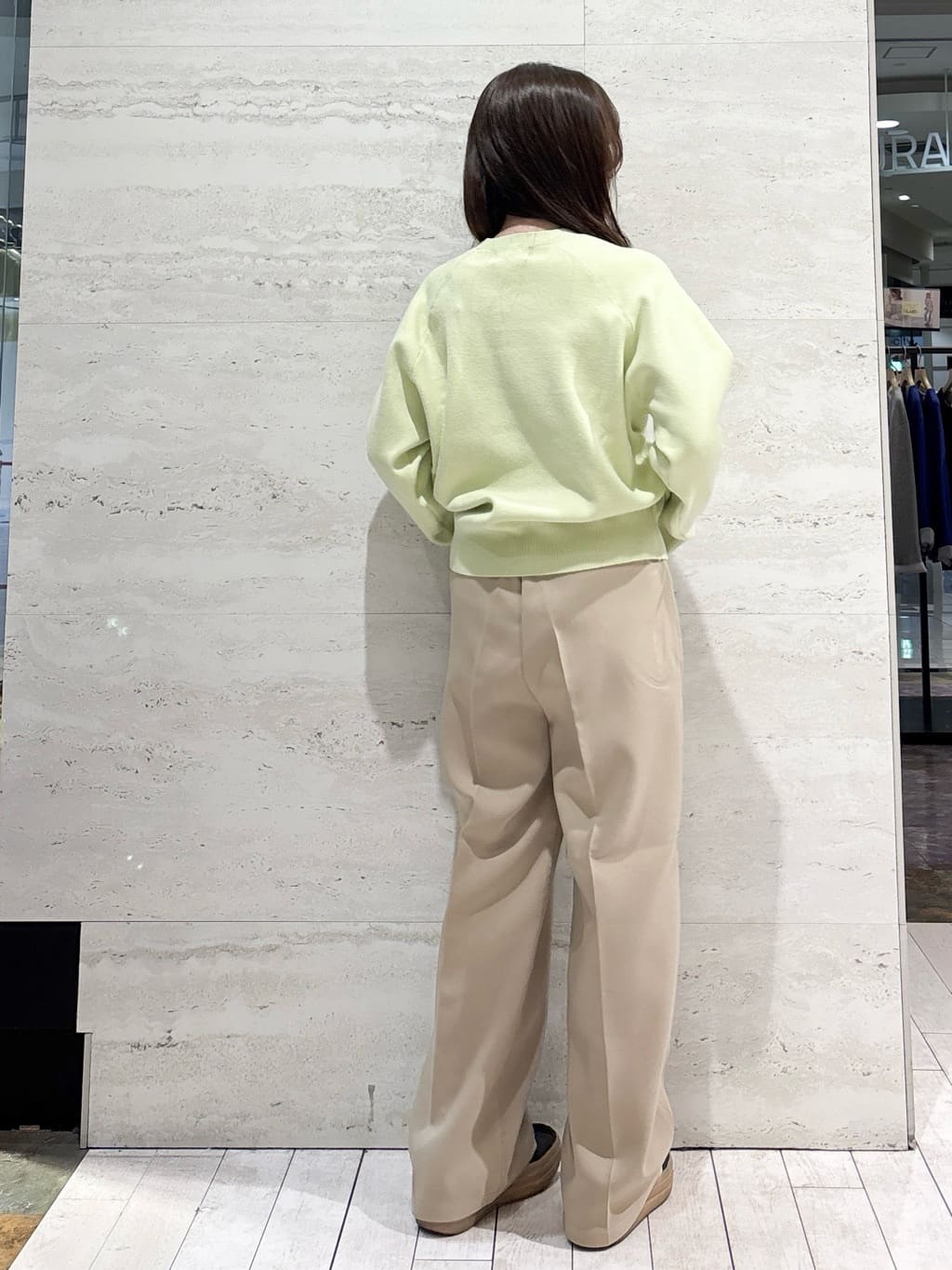 かほさんの「OPAQUE.CLIP｜イージーワイドパンツ【洗濯機OK】」を使ったコーディネート