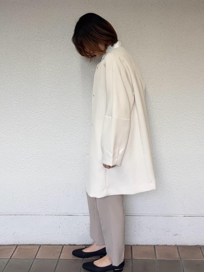risaさんの「OPAQUE.CLIP｜フォルムスリーブミドルコート【洗濯機OK】」を使ったコーディネート
