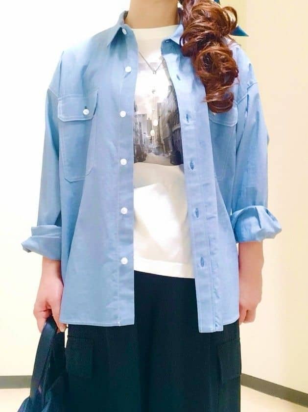 花さんの「Reflect｜ストレートワイドカーゴパンツ」を使ったコーディネート