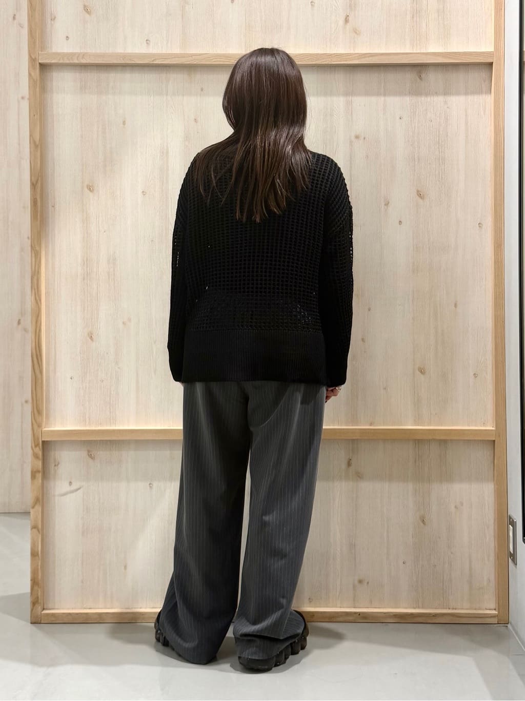 nanaさんの「THE SHOP TK｜メッシュニットプルオーバー」を使ったコーディネート