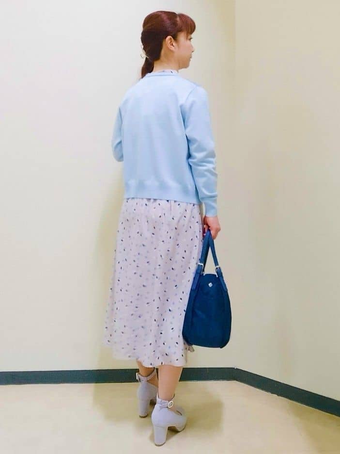 花さんの「Reflect｜【セレモニー／通勤／おでかけに◎】フラワープリントボウタイワンピース」を使ったコーディネート