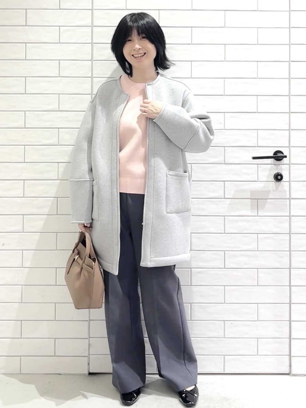 しおりさんの「OPAQUE.CLIP｜リバーシブル配色ノーカラーコート【洗濯機OK】」を使ったコーディネート