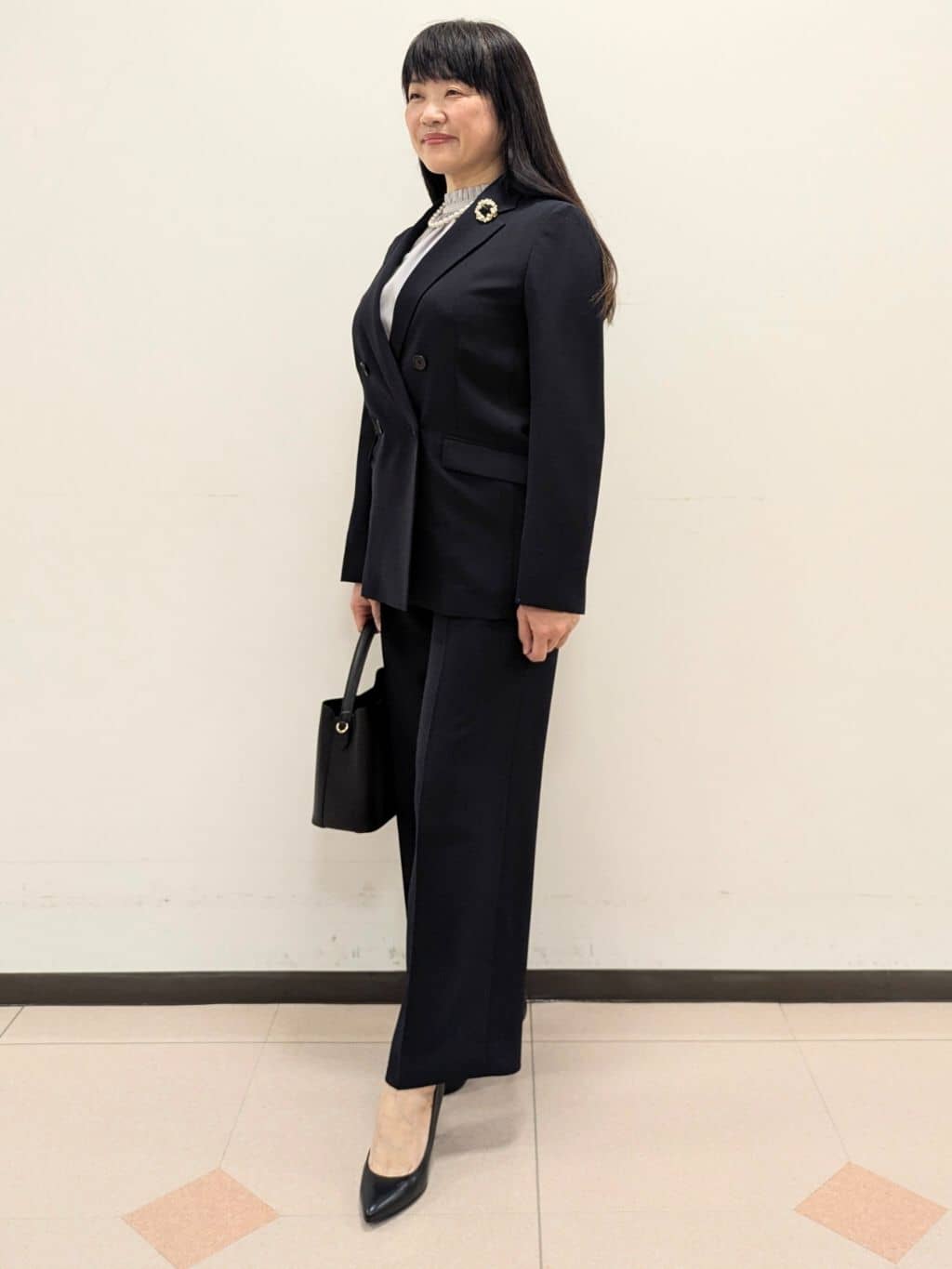ともさんの「UNTITLED｜【新色追加/接触冷感/セットアップ可】エアリー ワイドパンツ」を使ったコーディネート