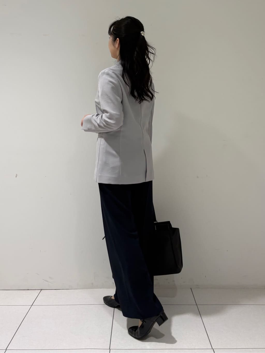 momokoさんの「INDIVI｜【洗える／UVケア／麻調】シングルジャケット」を使ったコーディネート