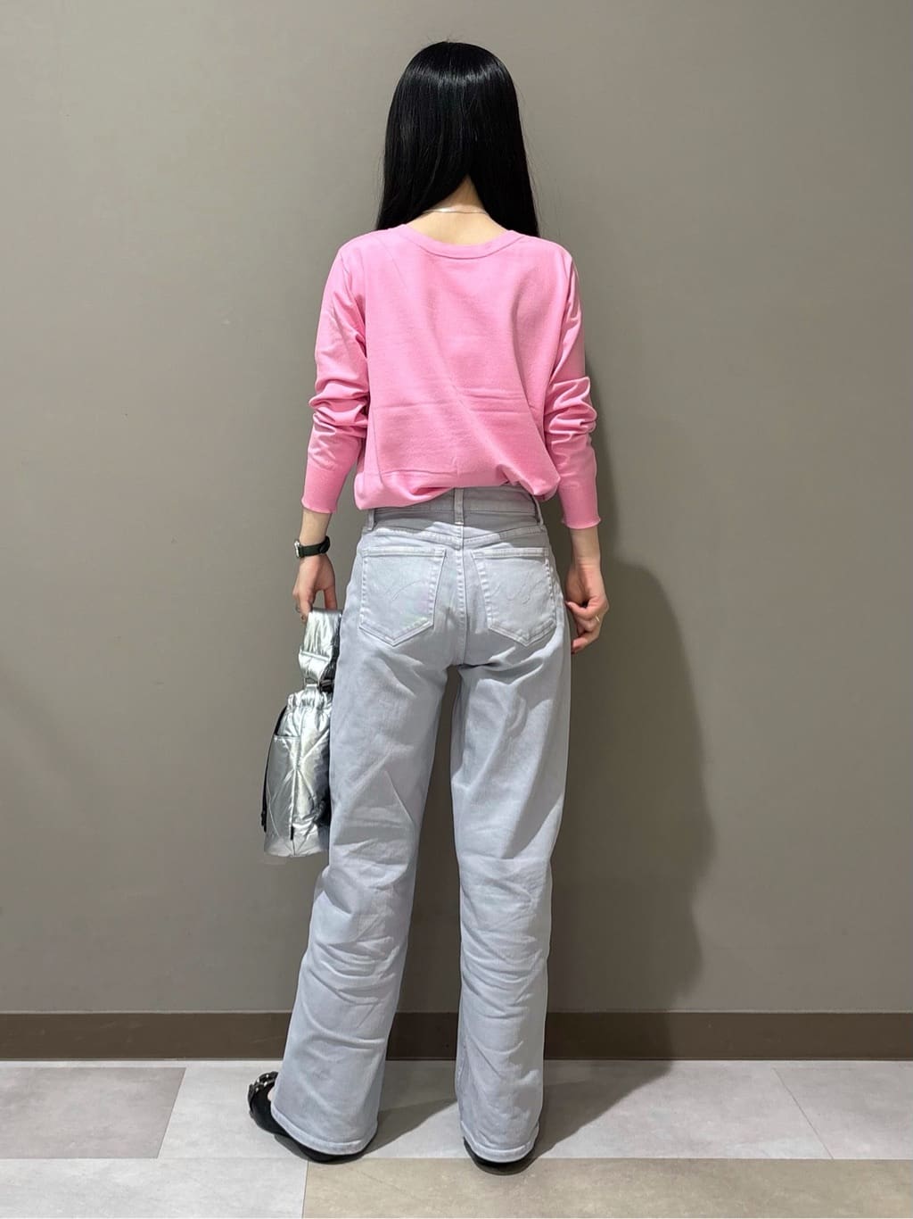 KEIKOさんの「INDIVI｜【洗える／前後2WAY／アンサンブル可能】ドルマンスリーブカーディガン」を使ったコーディネート