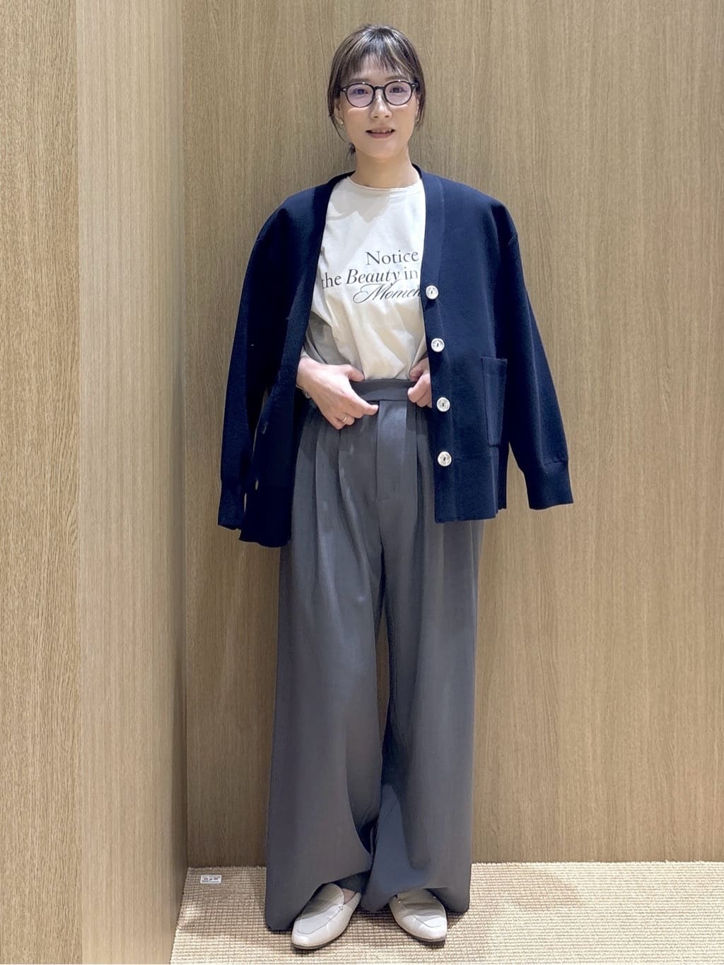 たけねぇさんの「OPAQUE.CLIP｜リラクシーロゴプリントTシャツ【洗濯機OK】」を使ったコーディネート