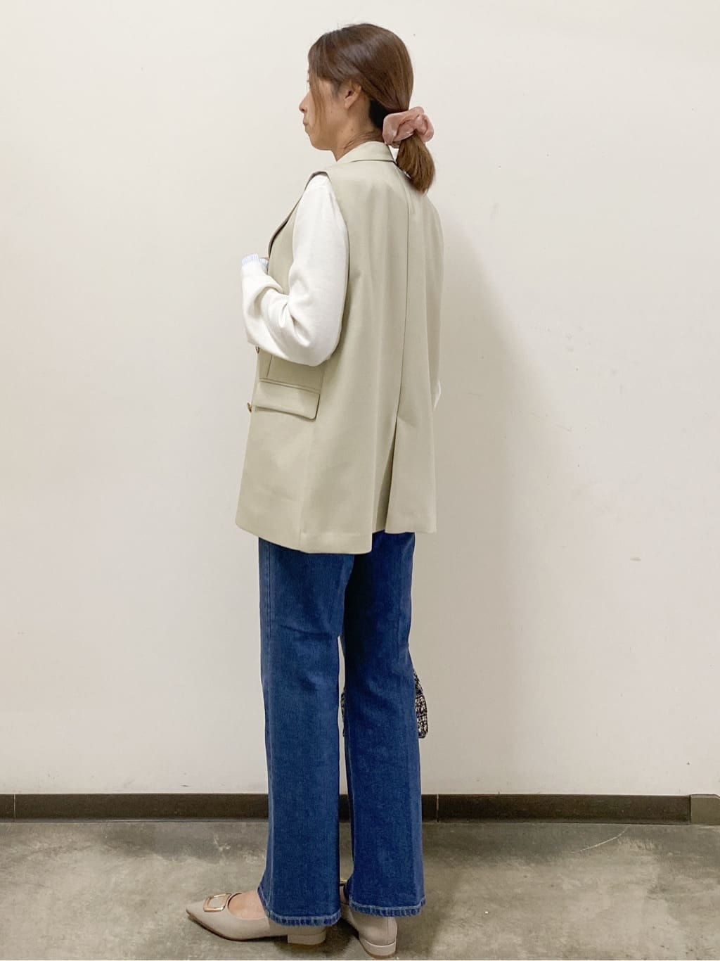 miさんの「index｜金ボタンダブルブレストテーラードジレ／セットアップ対応【洗える】《S～LL》」を使ったコーディネート