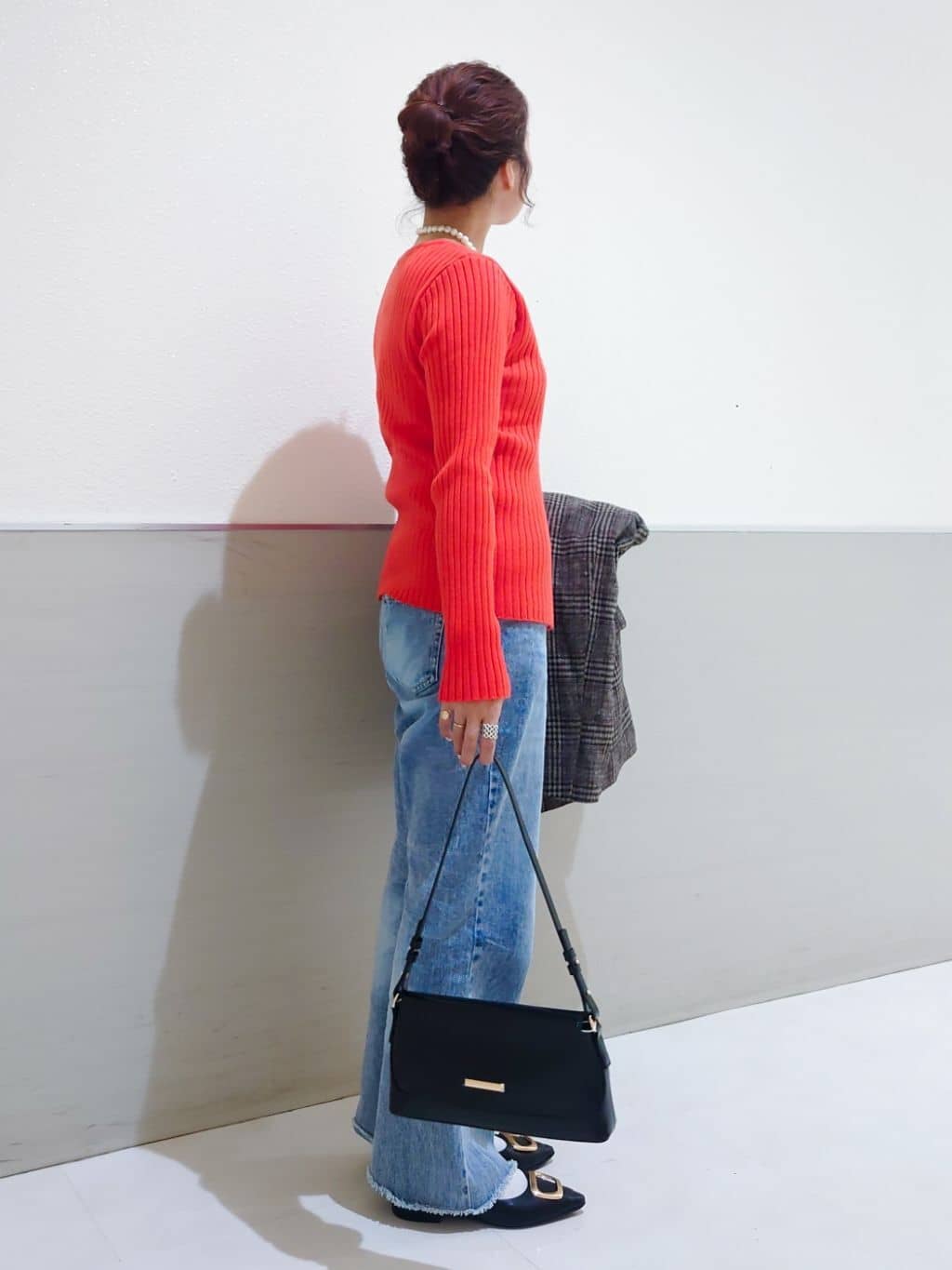 maruさんの「THE SHOP TK｜【アンチピリング/静電気防止/洗える】ヘンリーレイヤードニット」を使ったコーディネート