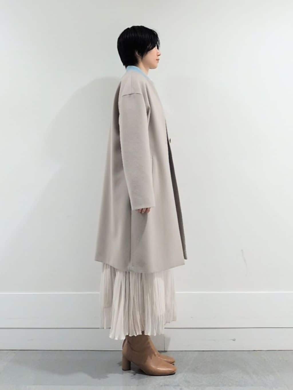 ミズタさんの「UNTITLED｜【ふわふわニット/オンオフ使える】フォックスカシミヤ衿付きカーディガン」を使ったコーディネート