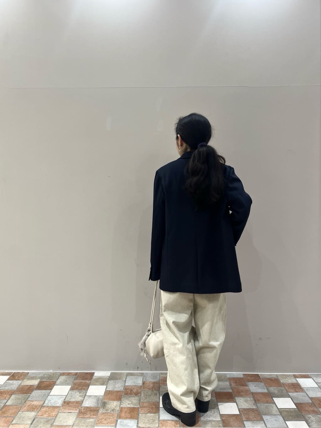 Uminoさんの「INDIVI｜ダブルブレストオーバージャケット」を使ったコーディネート