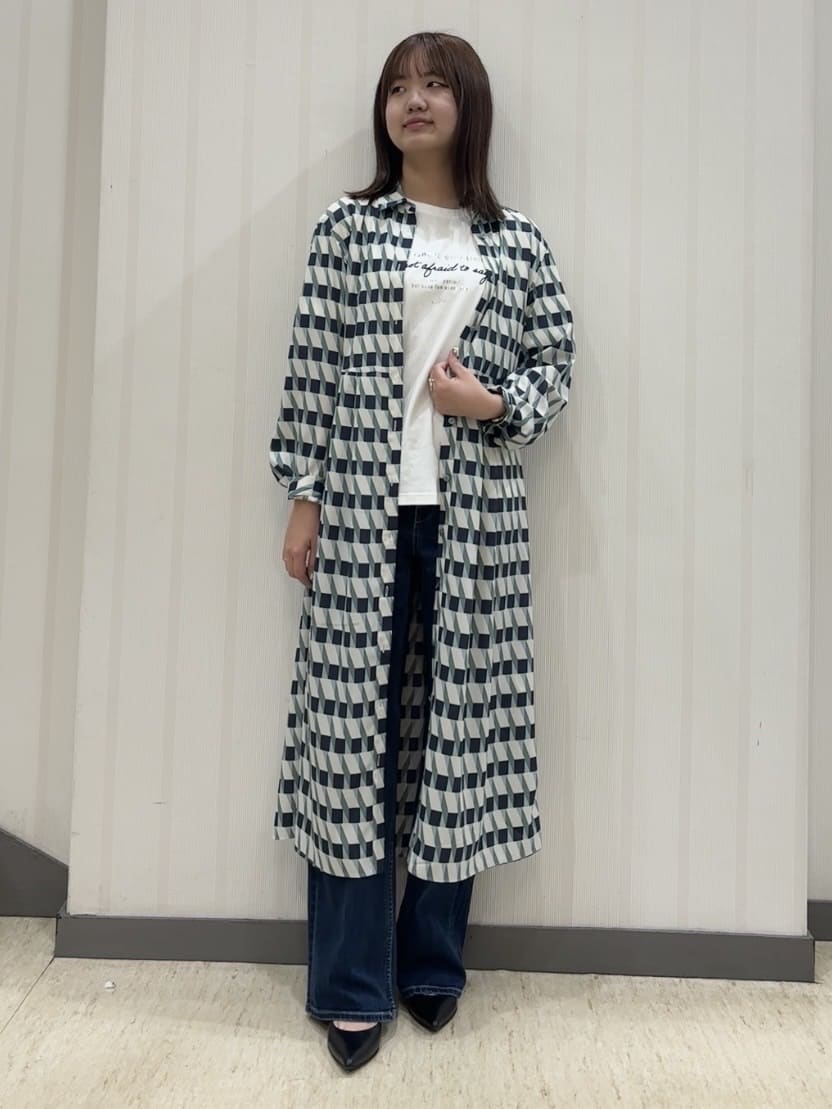 ちひさんの「INDIVI｜【褒められデニム】ワイドストレート デニムパンツ」を使ったコーディネート
