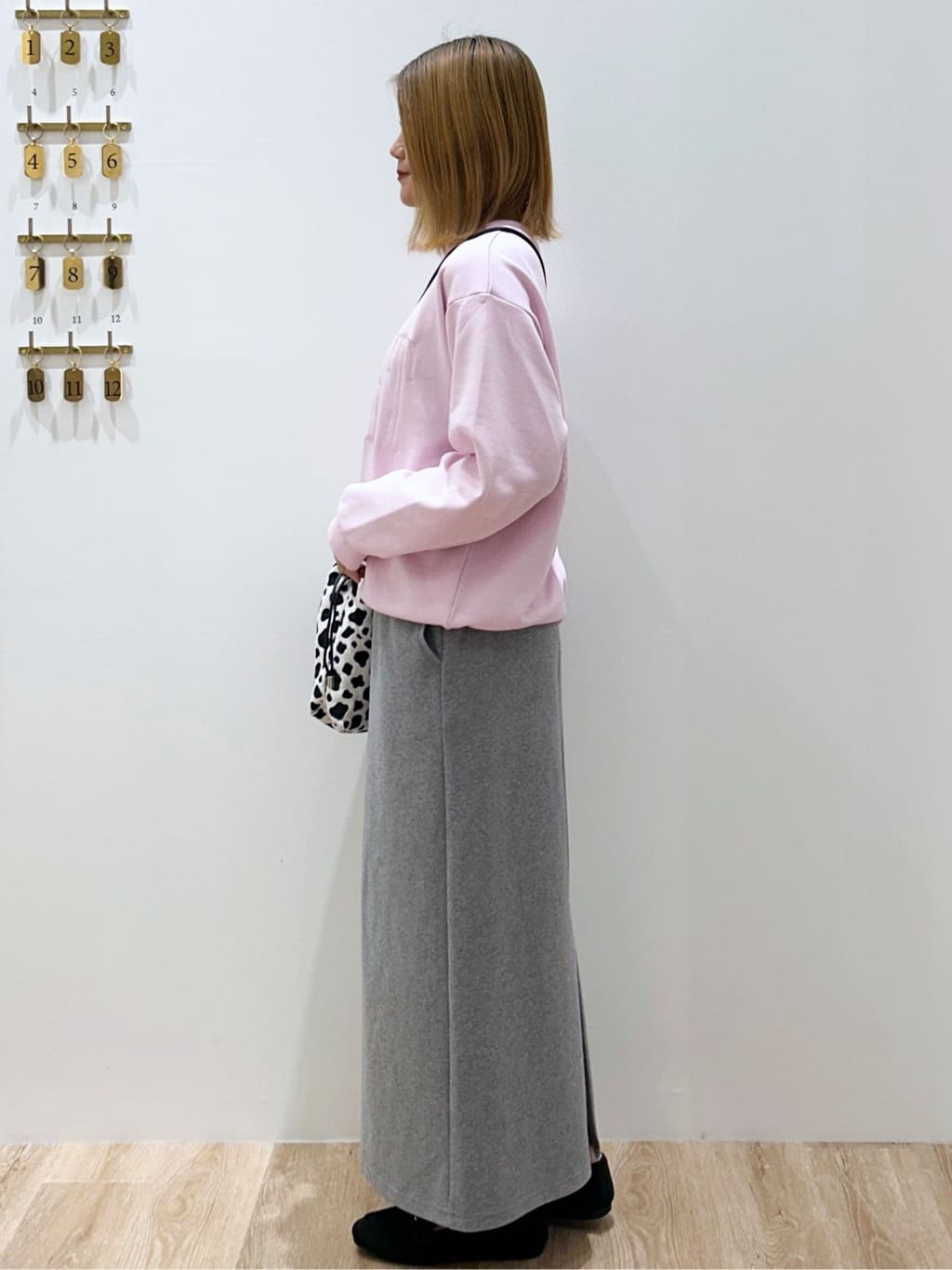 suzukaさんの「OPAQUE.CLIP｜ロゴ刺繍裏毛トップス【洗濯機OK】」を使ったコーディネート