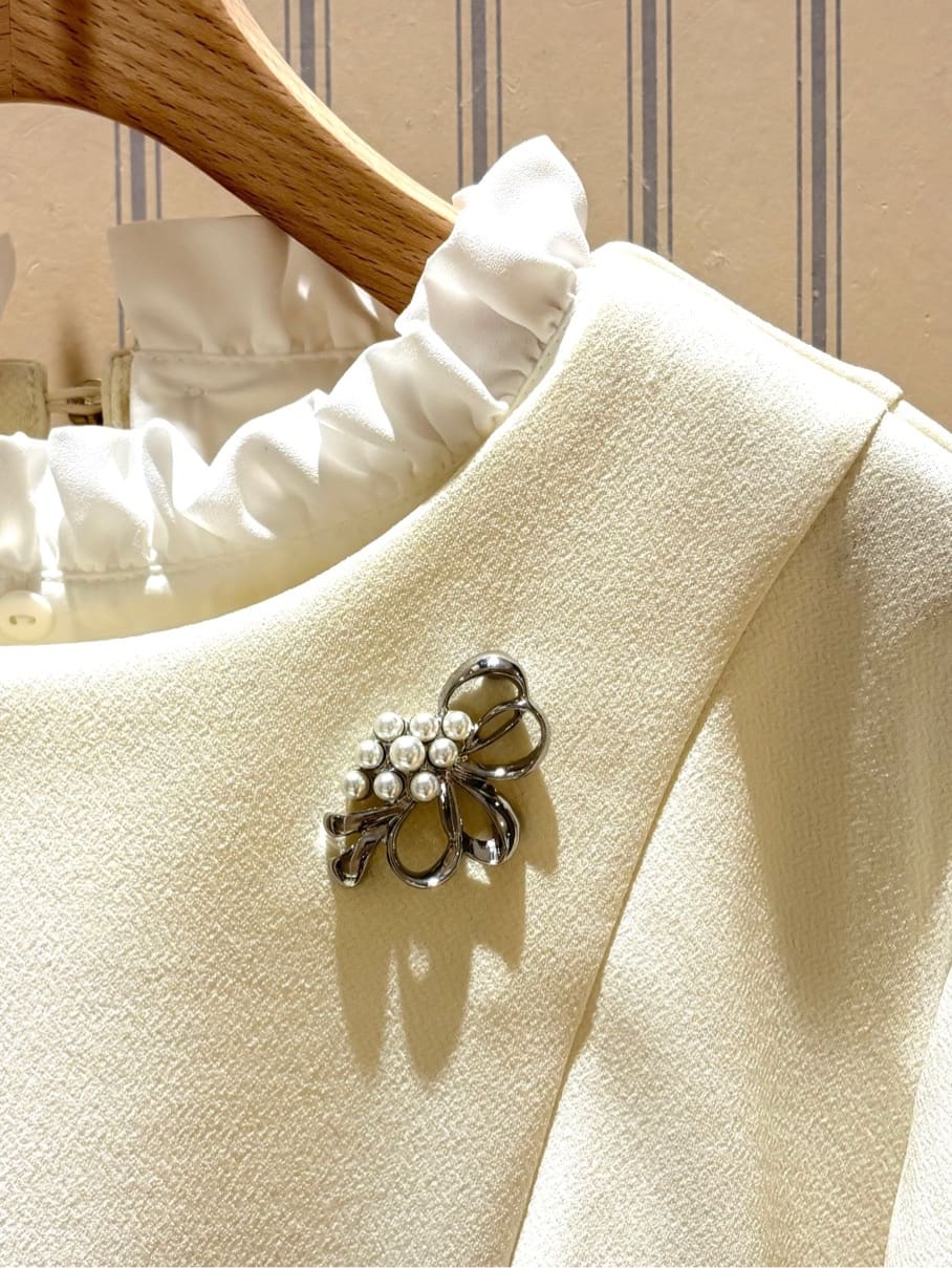 yumiさんの「Dessin｜【入卒/セレモニー/セットアップ可能】カットジョーゼット2WAYトップス」を使ったコーディネート