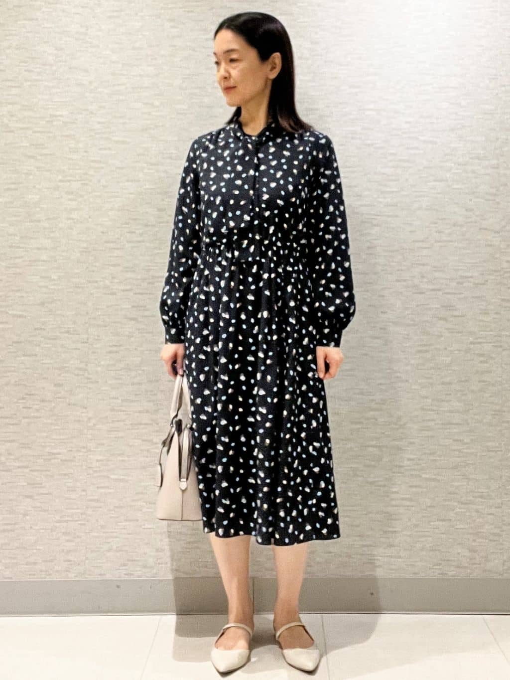 marikoさんの「Reflect｜【セレモニー／通勤／おでかけに◎】フラワープリントボウタイワンピース」を使ったコーディネート