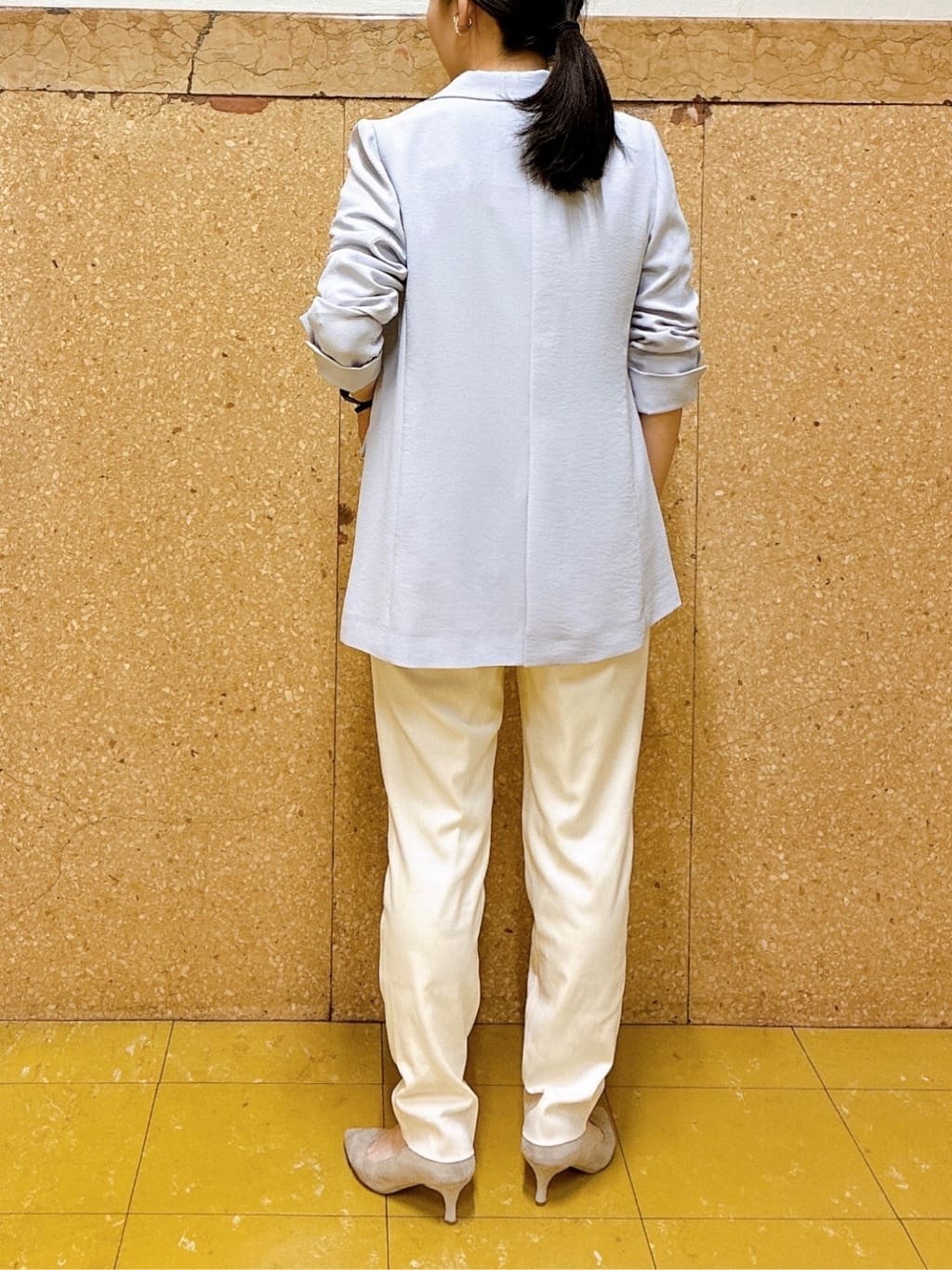 hattoriさんの「INDIVI｜【洗える／UVケア】幾何学柄＆無地ボウタイブラウス」を使ったコーディネート