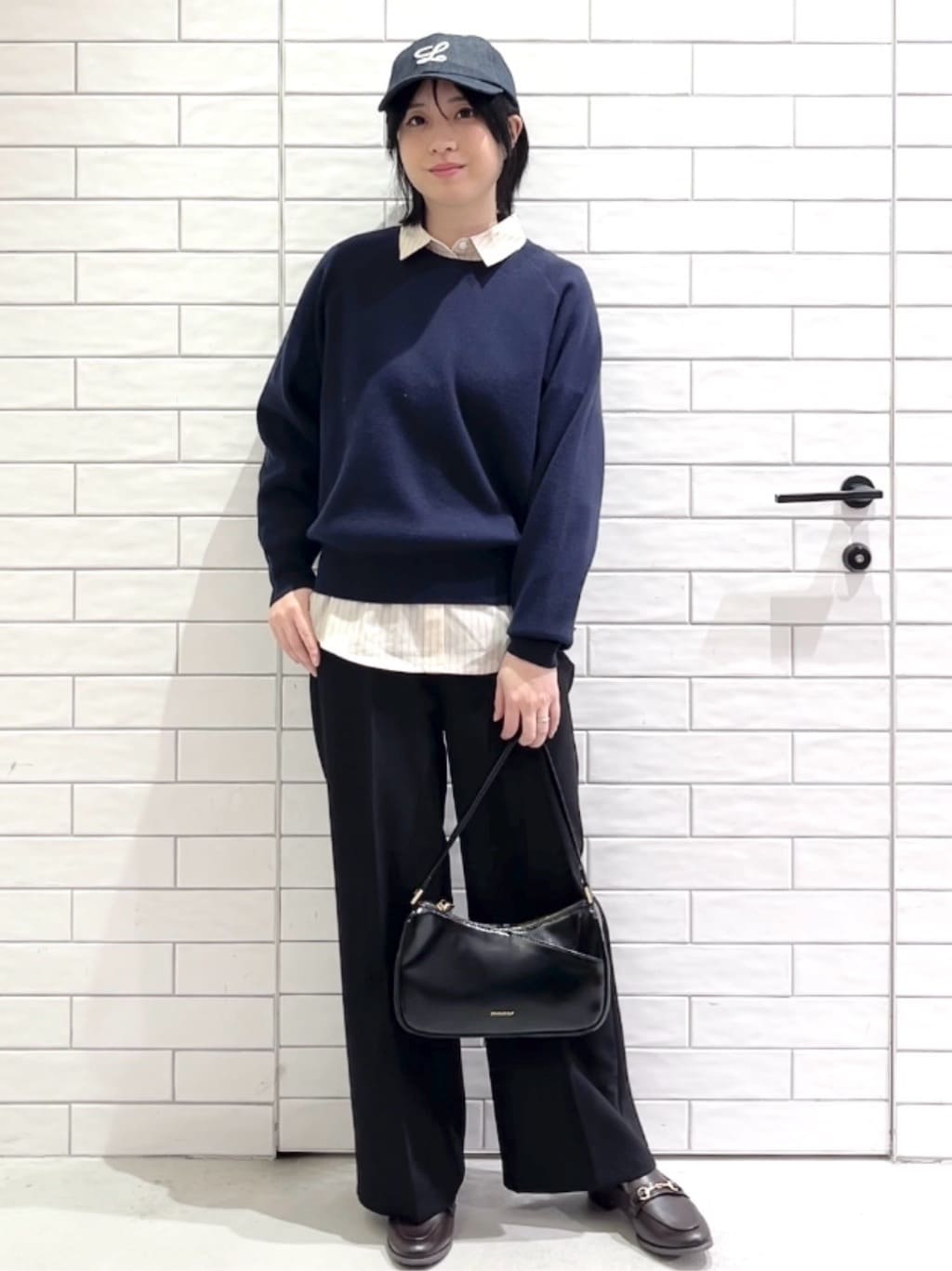 しおりさんの「OPAQUE.CLIP｜スウェットライクニット【洗濯機OK】」を使ったコーディネート