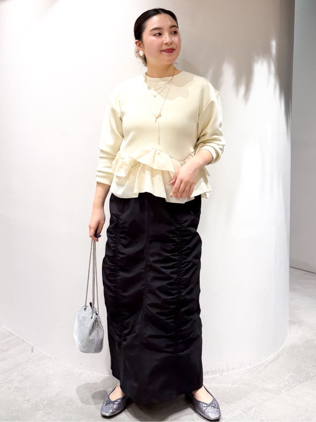 かりんさんの「OPAQUE.CLIP｜裾フリルドッキングトップス【洗濯機OK】」を使ったコーディネート