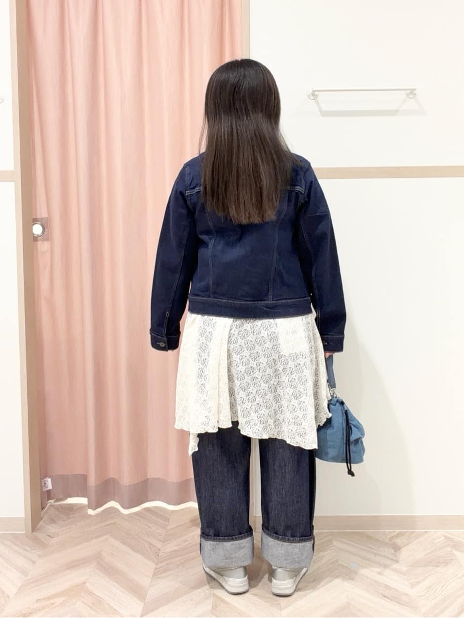まちゃんなちゃんさんの「SHOO･LA･RUE｜【SHOO・LA・RUE DENIM/S-LL/高レビュー】大人のための ノーカラーデニムジャケット」を使ったコーディネート