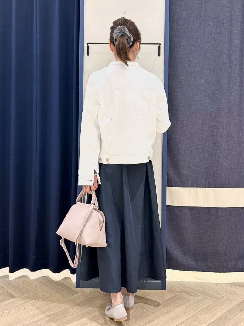Orikaさんの「grove｜着心地軽やか、動きやすいストレッチデニムジャケット」を使ったコーディネート