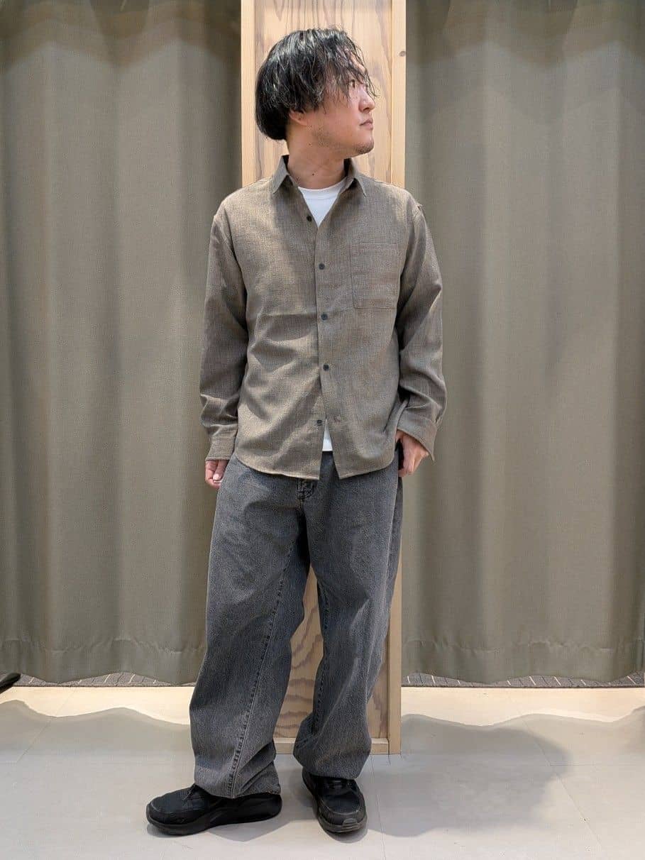 okcさんの「THE SHOP TK｜【LINO FINE】リネンライク 長袖シャツ UVカット/イージーケア/吸水速乾/洗濯機OK」を使ったコーディネート