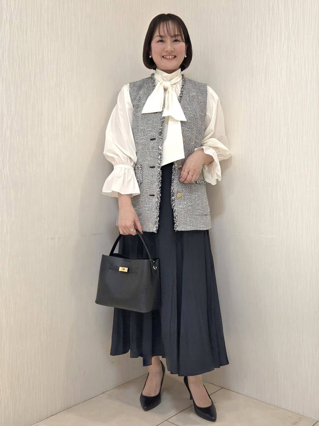 naokoさんの「UNTITLED｜【オンオフ使える】スラブツイード ジレ」を使ったコーディネート