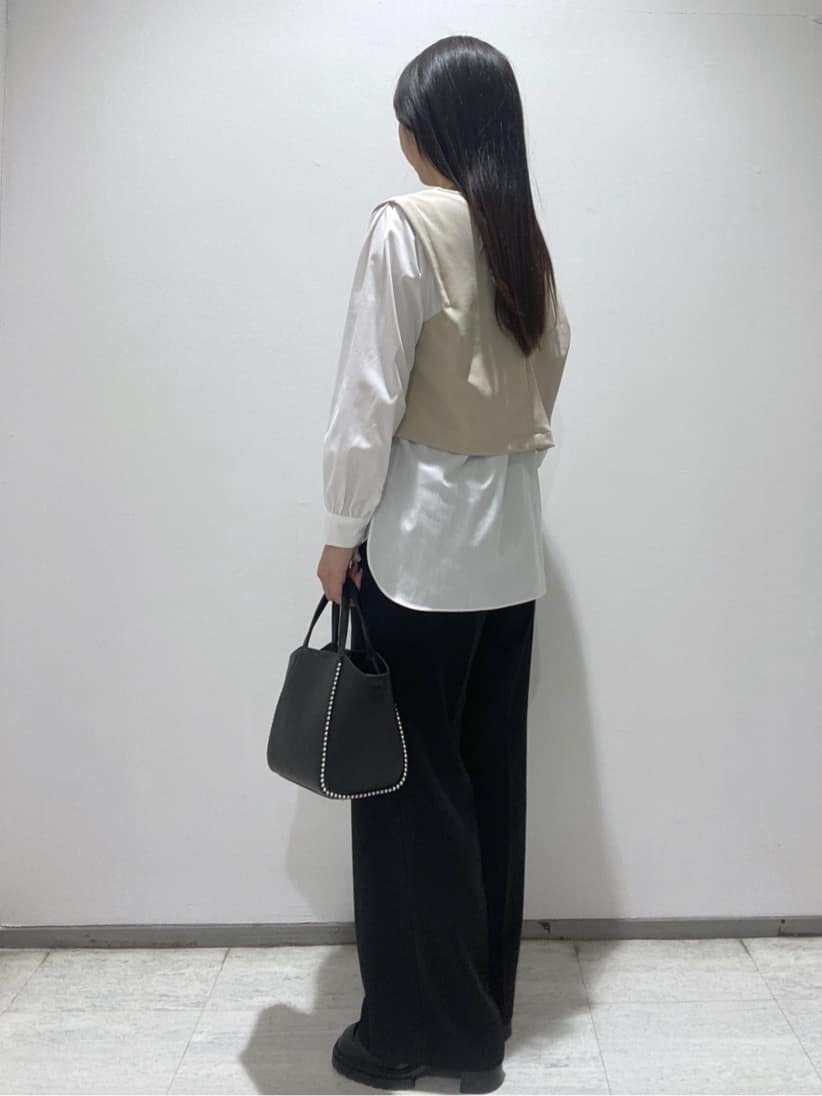 meiさんの「INDIVI｜【洗える／UVケア】レイヤード風デザイントップス」を使ったコーディネート