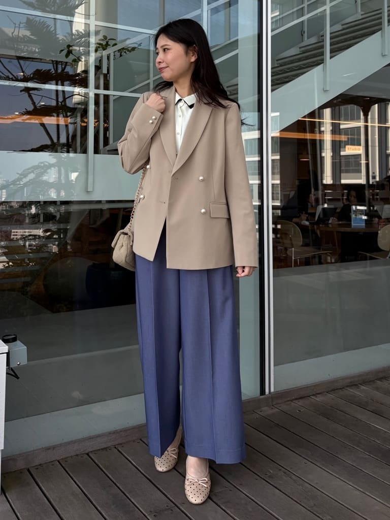 AOIさんの「Couture brooch｜【洗える・通勤】パール調ボタン テーラードジャケット」を使ったコーディネート