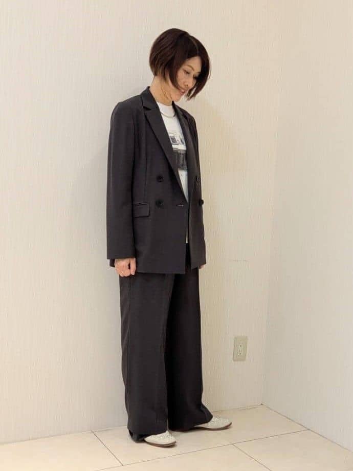 u-macoさんの「UNTITLED｜【新色追加/セットアップ可】エアリー ダブルブレストジャケット」を使ったコーディネート