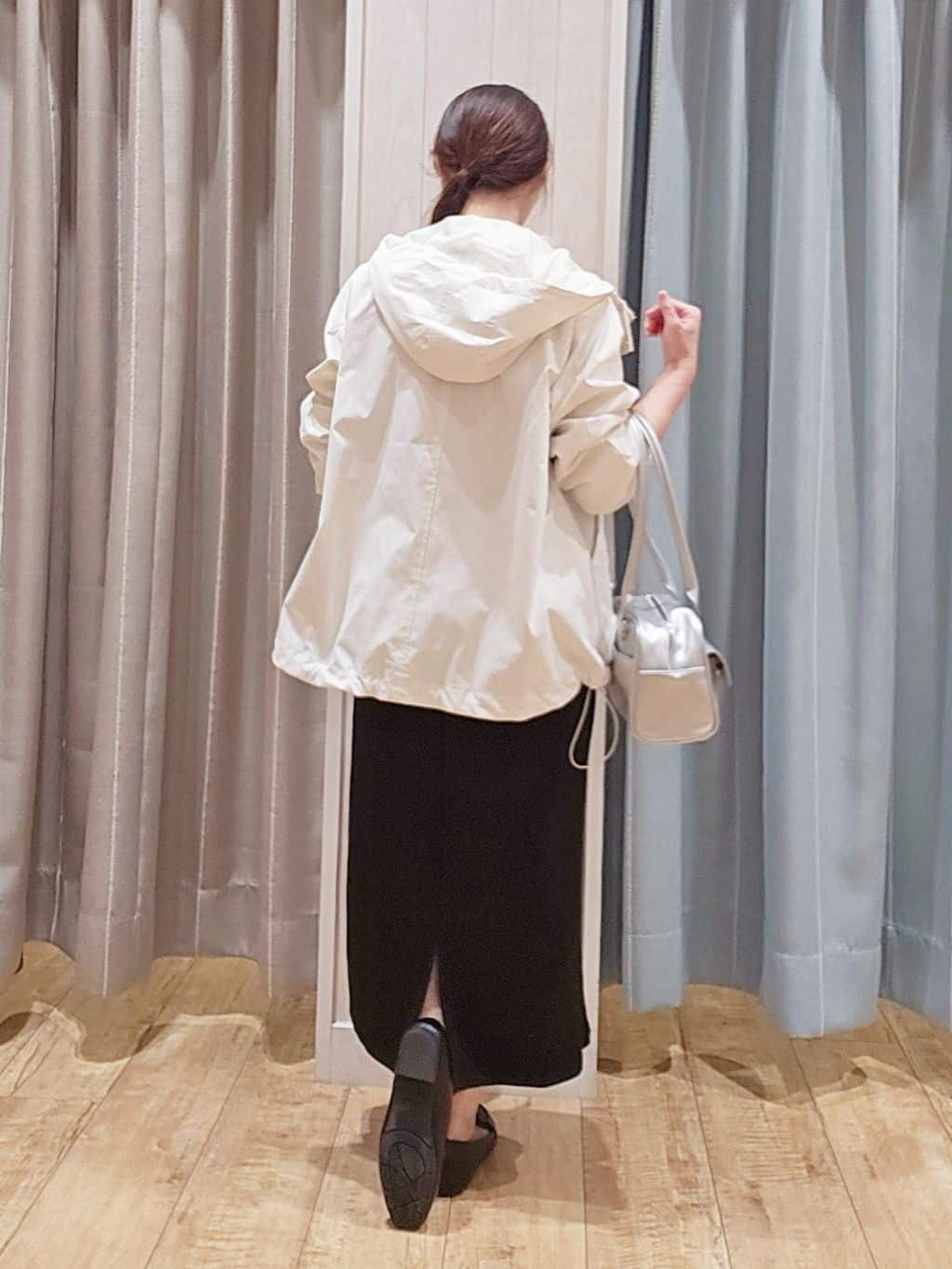 miyaさんの「SHOO･LA･RUE｜【洗濯機可/S-LL/アンサンブル可】結局、シンプル クルーネックニット」を使ったコーディネート