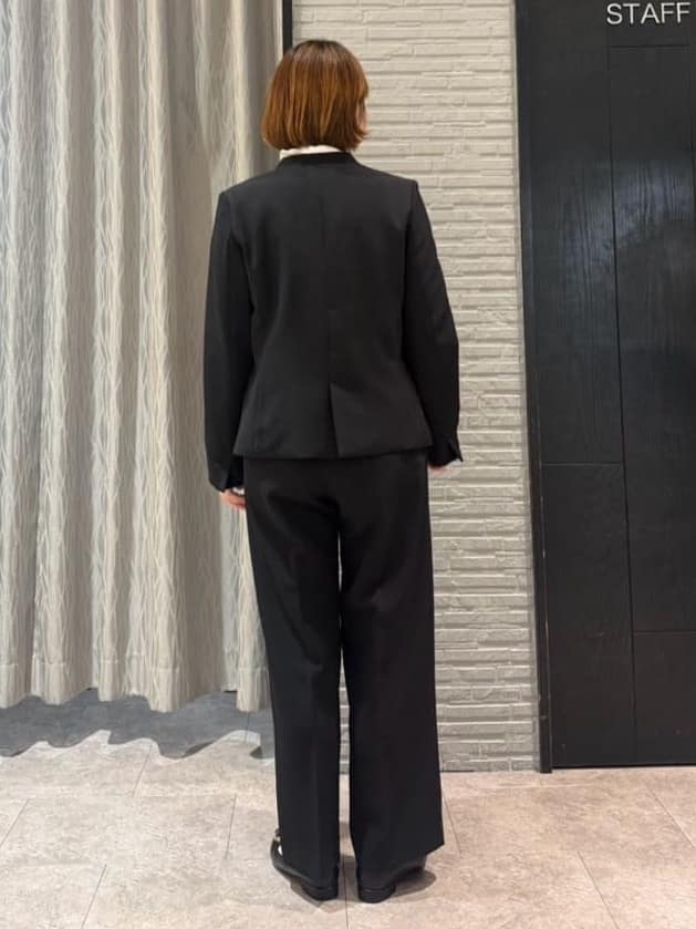 ga_riさんの「THE SHOP TK｜【通勤スタイルに】ダブルクロス ノーカラージャケット/セットアップ可」を使ったコーディネート