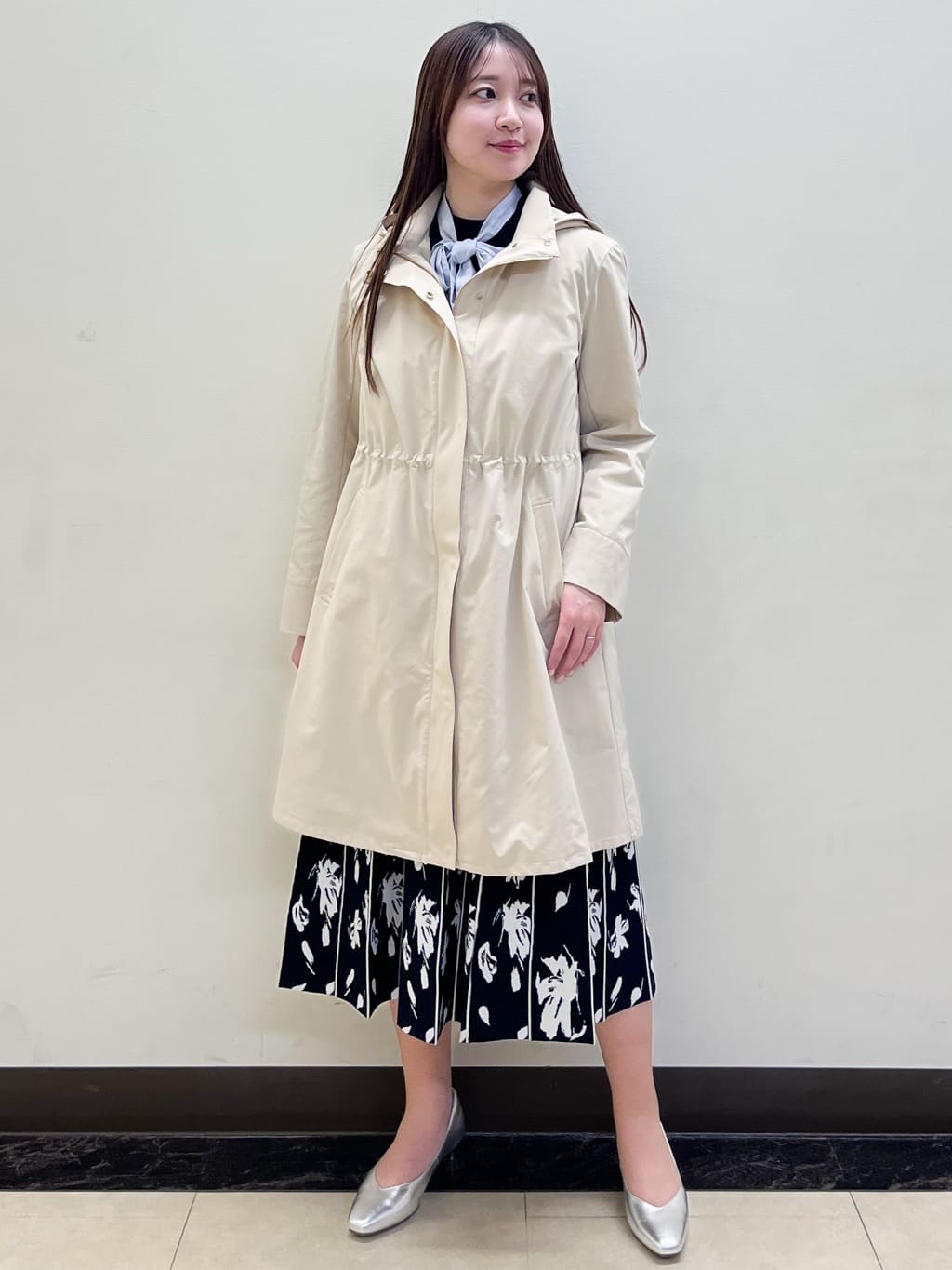 mikikoさんの「Reflect｜【中綿ライナー付き】ライナー付きフーデッドロングコート」を使ったコーディネート