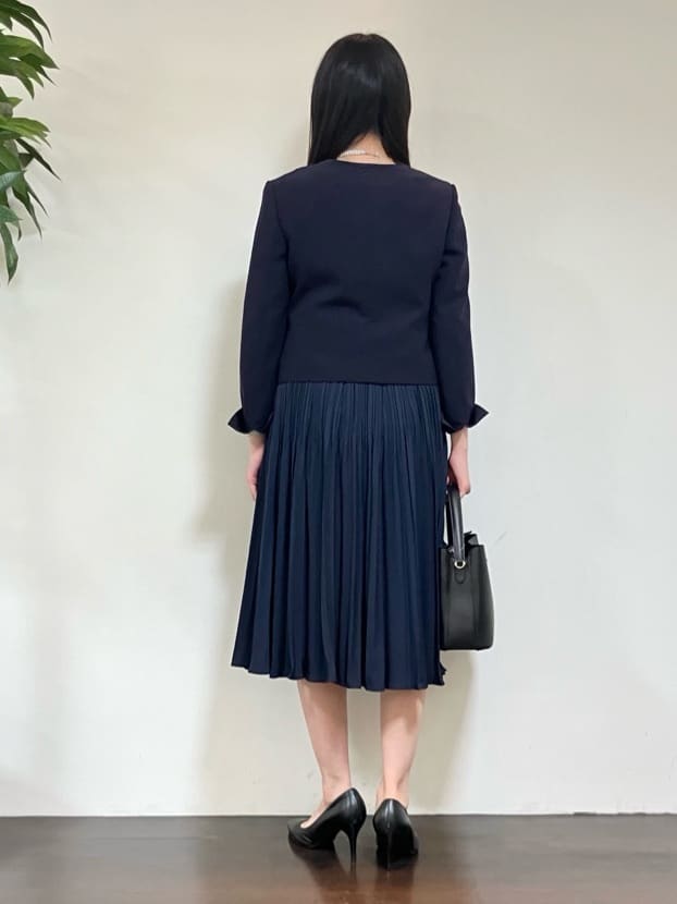 カレンさんの「UNTITLED｜【透けにくい/ウエストイン見え】タックブラウス」を使ったコーディネート