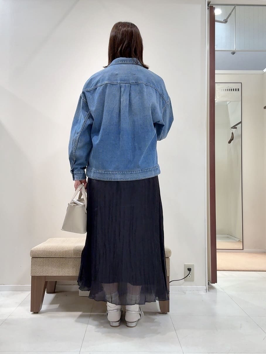 YUIさんの「UNTITLED｜◆【アンサンブル可/洗える】クルーネックニットカーディガン」を使ったコーディネート