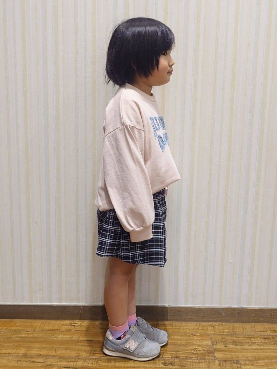 Yuiさんの「SHOO･LA･RUE｜【100-150cm】デニムロゴデザインロンT」を使ったコーディネート