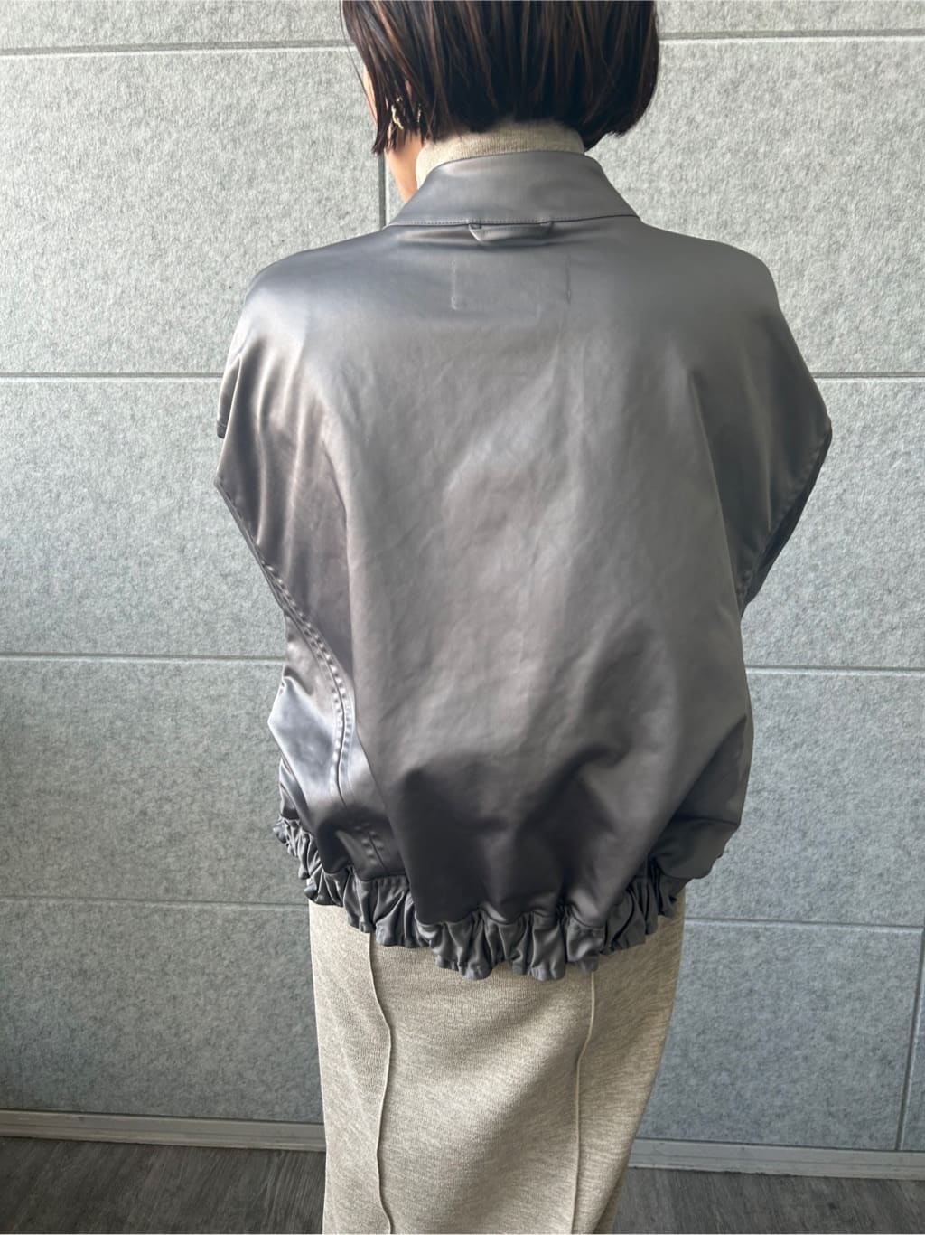 yukoさんの「CODE A｜satin bomber jacket」を使ったコーディネート