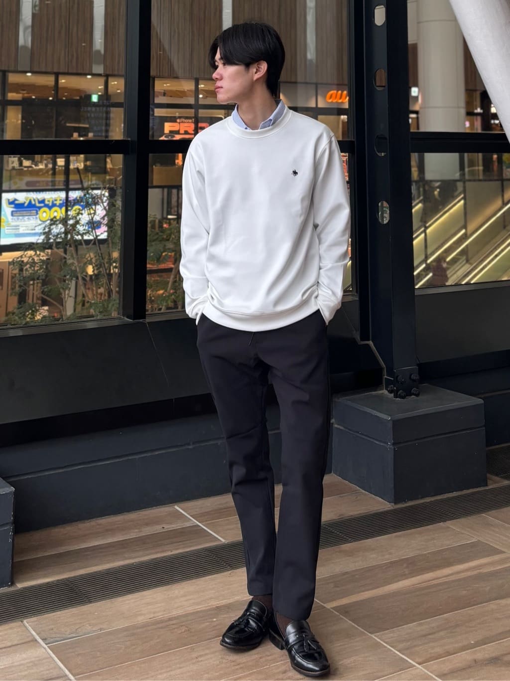 うらしーさんの「THE SHOP TK｜【季節の変わり目に最適】ナイロンマウンテンパーカ  防風/洗濯機OK」を使ったコーディネート