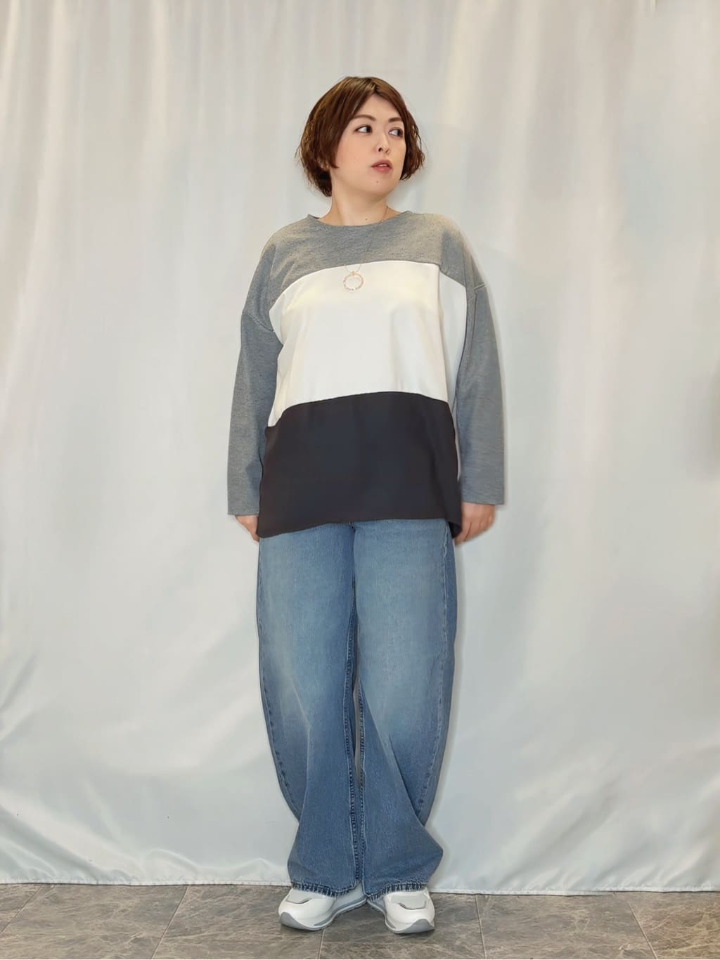 たみさんの「SHOO･LA･RUE｜【洗濯機可/S-LL/体型カバー】インせず着られる 3段切替 配色トップス」を使ったコーディネート